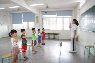 中堂“暑假校內托管服務”正式開班，解決“看護難”問題